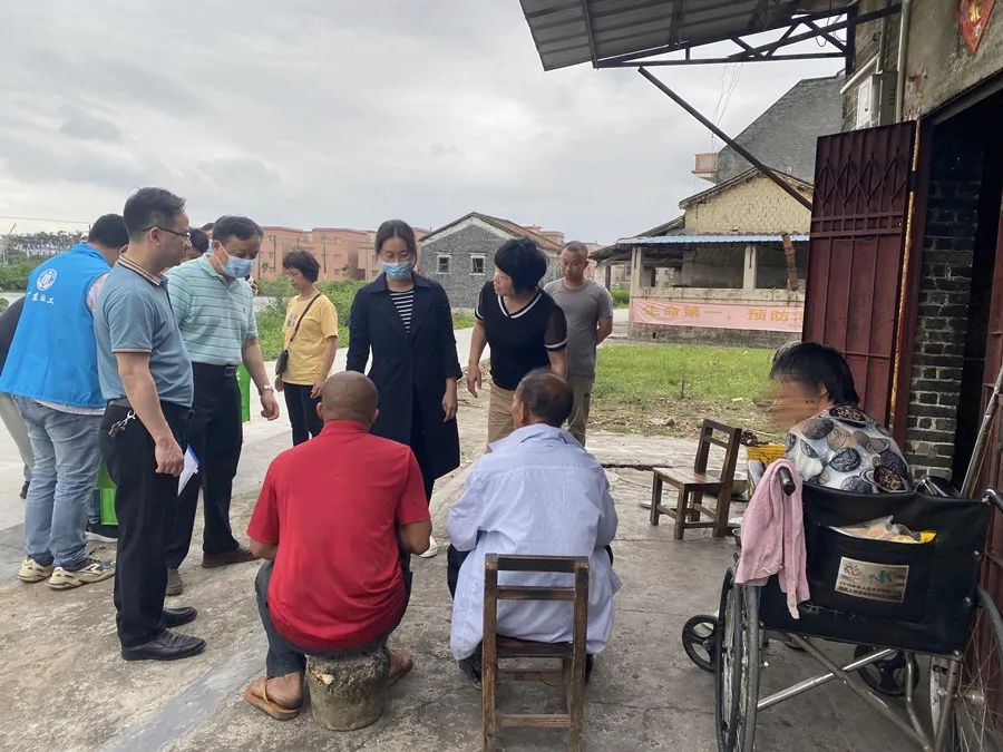 
			  暖心开平 扶残助残蔚然成风